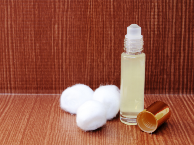 roll-on perfume